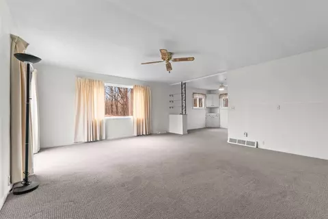 Living - 7200 N Waldron, Jerome, MI 49249 photo 2 of 3