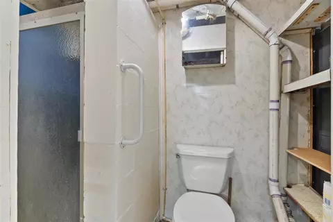 Bath - 7200 N Waldron, Jerome, MI 49249 photo 2 of 2