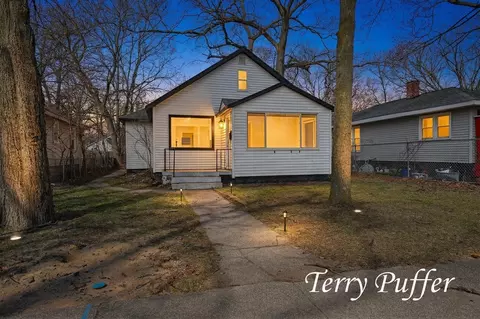 2913 Howden, Muskegon, MI 49444