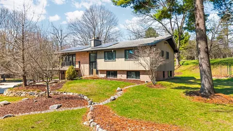 2776 Daleview, Ann Arbor, MI 48105
