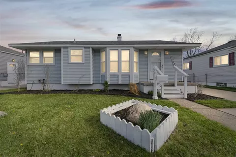 32304 Hazelwood, Westland, MI 48186