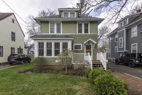 2412 Glenwood, Kalamazoo, MI 49008