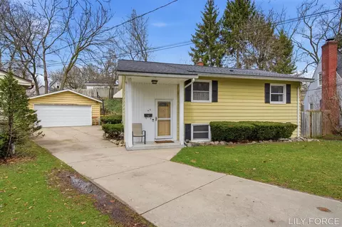 745 Barnett, Grand Rapids, MI 49503