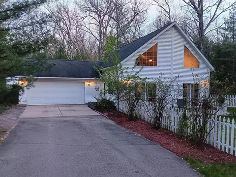 4232 117th, Allegan, MI 49010