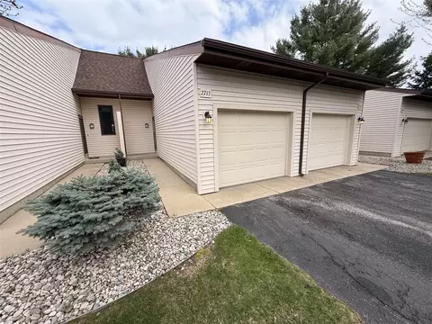 2713 Stonebluff, Wyoming, MI 49519