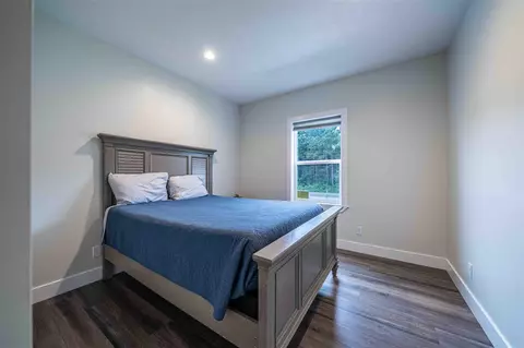 Bedroom - 7920 W Juniper Bch, Mears, MI 49436 photo 7 of 8