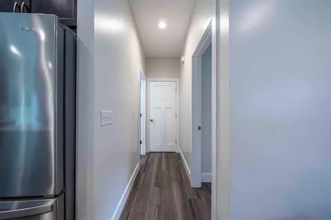 Entry Way - 7920 W Juniper Bch, Mears, MI 49436 photo 1 of 3
