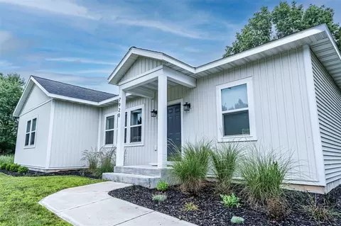 Exterior - 7920 W Juniper Bch, Mears, MI 49436 photo 2 of 7