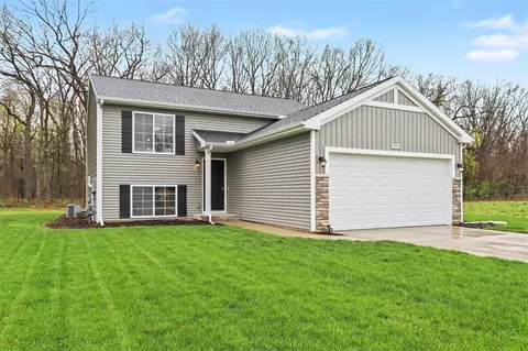 Exterior - 17803 Bluff, Three Rivers, MI 49093 photo 3 of 4