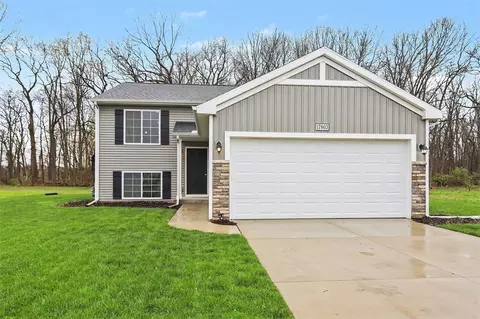 Exterior - 17803 Bluff, Three Rivers, MI 49093 photo 2 of 4