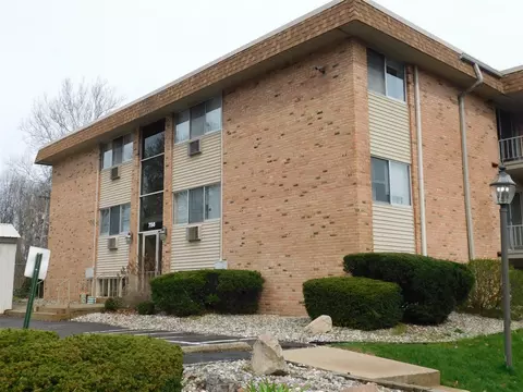 756 W Kilgore #108, Kalamazoo, MI 49008
