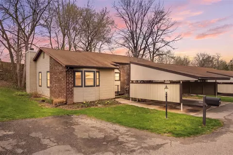 2675 Chatham Woods, Grand Rapids, MI 49546