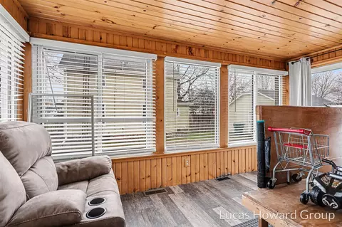 116 N Douglas, Three Rivers, MI 49093 photo 12