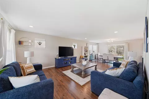 Living - 744 Pemberton, Jackson, MI 49203 photo 1 of 3