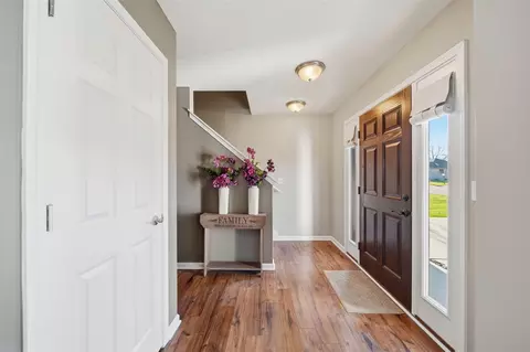 Entry Way - 744 Pemberton, Jackson, MI 49203 photo 1 of 2
