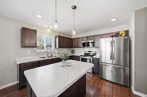 Kitchen - 744 Pemberton, Jackson, MI 49203 photo 4 of 4