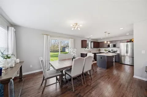 Dining - 744 Pemberton, Jackson, MI 49203 photo 1 of 3