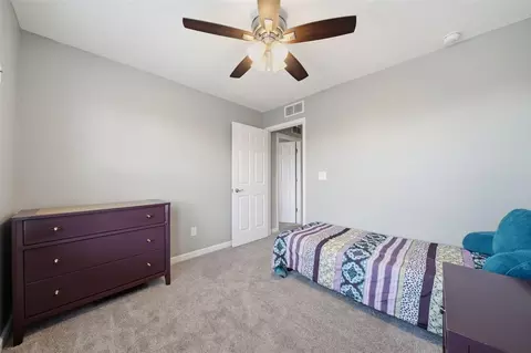 Bedroom - 744 Pemberton, Jackson, MI 49203 photo 2 of 6