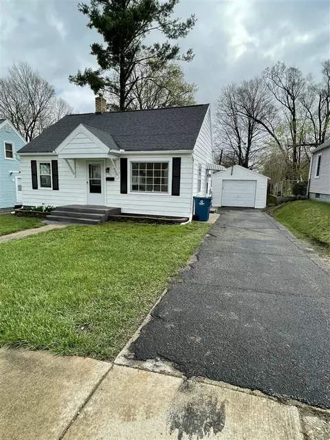 136 Wiltshire, Battle Creek, MI 49015
