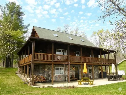 16211 Pretty Lk, Mecosta, MI 49332