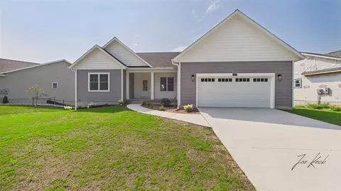 7393 Atwater #35, Norton Shores, MI 49456