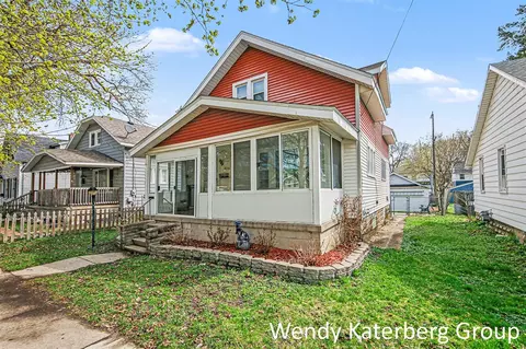 1030 Garfield, Grand Rapids, MI 49504
