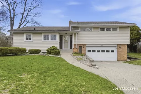 2335 Sinclair, Grand Rapids, MI 49505