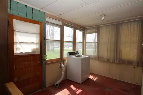 Exterior - 304 E Pr, Vicksburg, MI 49097 photo 2 of 11