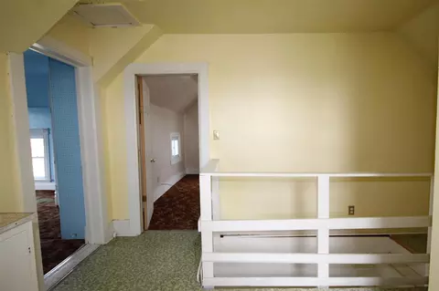 Entry Way - 304 E Pr, Vicksburg, MI 49097 photo 1 of 1