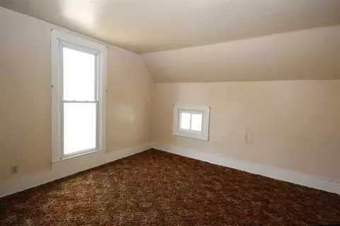 Bedroom - 304 E Pr, Vicksburg, MI 49097 photo 11 of 11