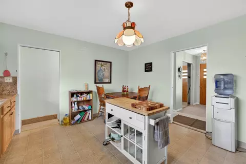 Kitchen - 3928 Stonewall, Jackson, MI 49203 photo 4 of 4