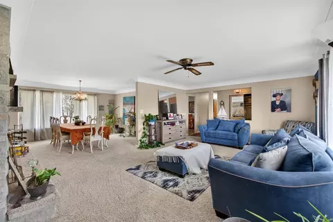 Living - 3928 Stonewall, Jackson, MI 49203 photo 4 of 6