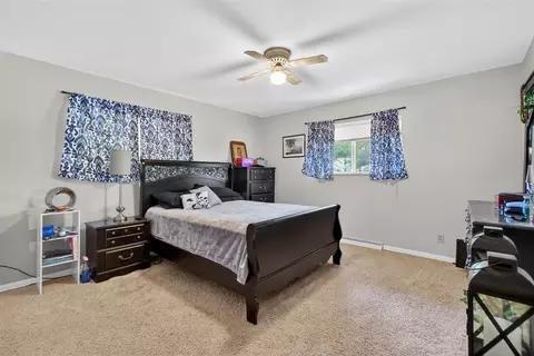 Bedroom - 3928 Stonewall, Jackson, MI 49203 photo 1 of 7