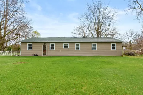 220 Mary, Plainwell, MI 49080 photo 25