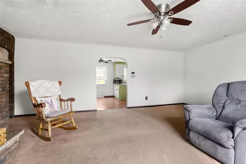 220 Mary, Plainwell, MI 49080 photo 6
