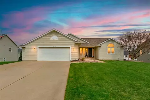 2513 Willow Rdg, Jenison, MI 49428
