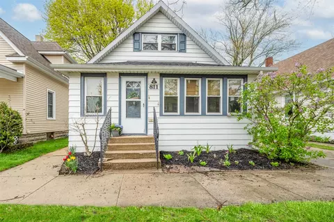 811 Michigan, Saint Joseph, MI 49085