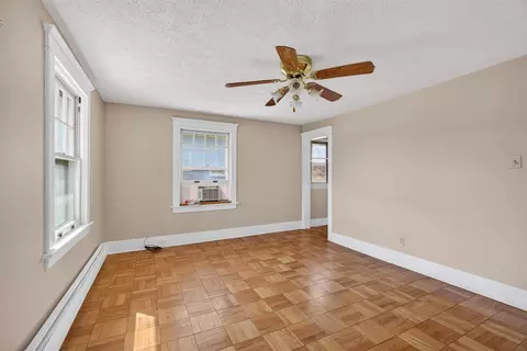Living - 326 Edward, Jackson, MI 49201 photo 6 of 6