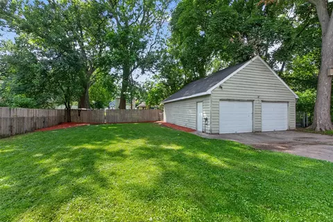 Exterior - 326 Edward, Jackson, MI 49201 photo 7 of 10