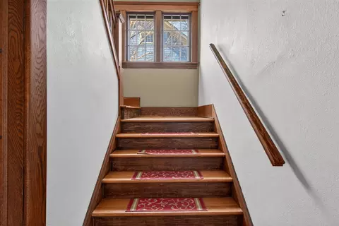 Entry Way - 326 Edward, Jackson, MI 49201 photo 6 of 7