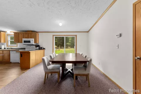 4584 E Valeries Way, Newaygo, MI 49337 photo 7