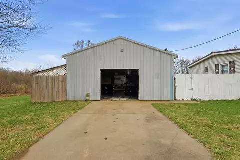 5691 E Coe, Shepherd, MI 48883 photo 21