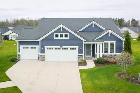 13987 Phoenix, Holland, MI 49424