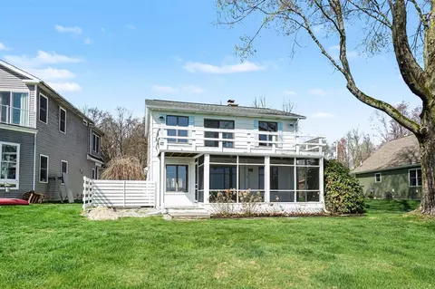 11987 W Indian Lk, Vicksburg, MI 49097