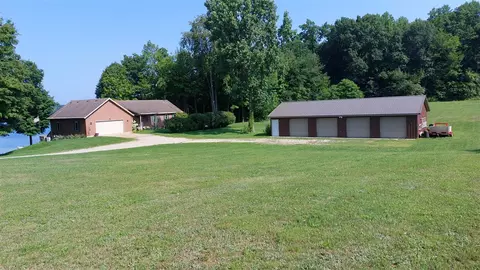 58560 Indian Lk, Dowagiac, MI 49047