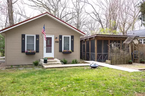 106 S Townsend, New Buffalo, MI 49117