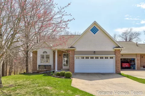 1546 Beechtree Cmns, Grand Haven, MI 49417