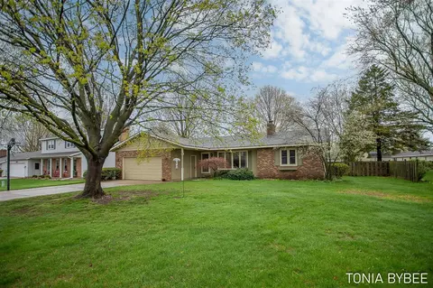 2594 W Chester, Zeeland, MI 49464