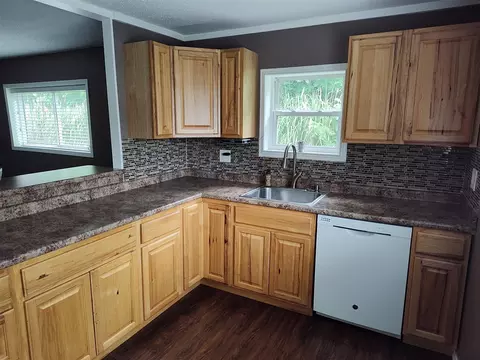 Kitchen - 411 Block, Coldwater, MI 49036 photo 1 of 4