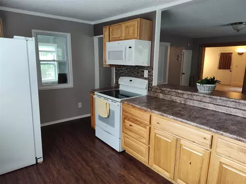 Kitchen - 411 Block, Coldwater, MI 49036 photo 4 of 4